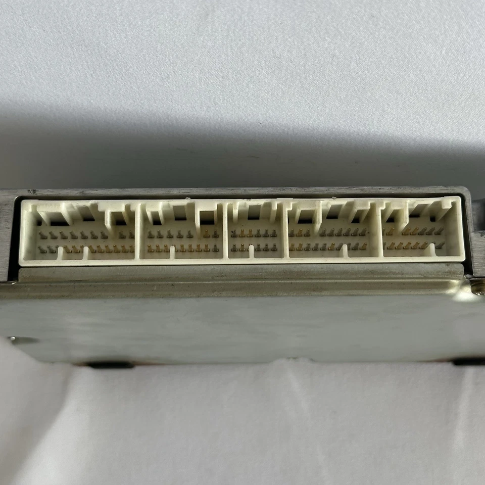 Lexus GS400 1998 1UZ ECU/ECM 89662-30010 Foto 2 de 4