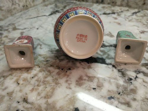 Jiagonb Porcelain Soy Bottle w/Twist On Stopper and Salt and Pepper Shakers - Picture 7 of 11