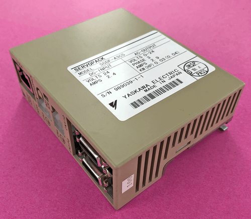 UN nuevo servo driver Yaskawa SGDF-A3CS entrega gratuita - Imagen 2 de 5