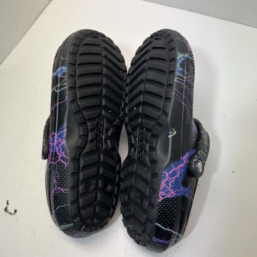 Crocs Black Lightning Bolt Mens Size 8 / Womens 10 Graphic Clogs Sherpa Lined - Picture 12 of 16