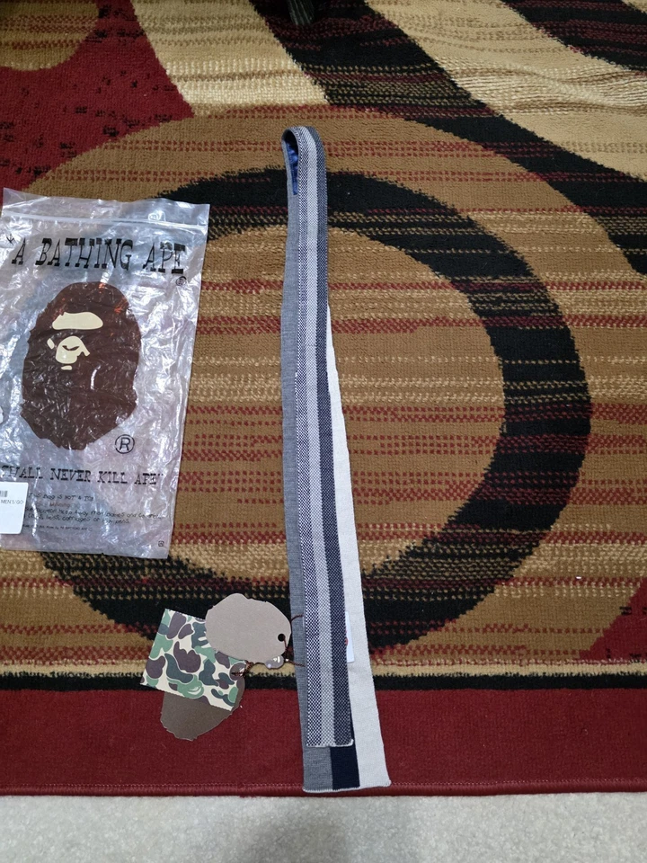 Nueva corbata tejida a rayas 53" 100 % lana Bape para hombre A Bathing Ape hecha en Italia Foto 3 de 4