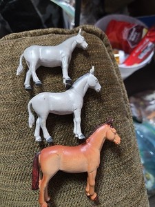 1989 Funrise Lot Of 3, One Horse & Two Mules 1/16 3" To 4" Used SLP 