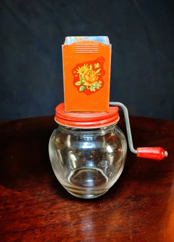 Vintage HAZEL-ATLAS Nut Meat Chopper Grinder Wood Hand Crank Red Lid #5935