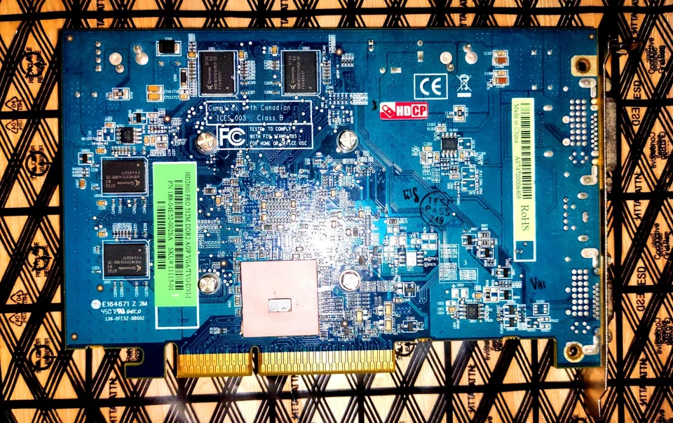 Sapphire ATI Radeon HD 2600 Pro 512MB RV630 AGP-8X DirectX 10 VideoCard - Image 3 of 4