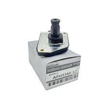 BRAND NEW HITACHI Mass Air Flow Sensor For 1996-2004 Nissan Truck AFH55M-12