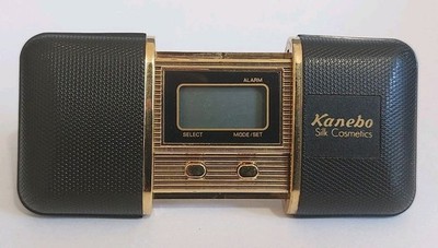 Schöner digitaler Werbewecker Kanebo Silk Cosmetics