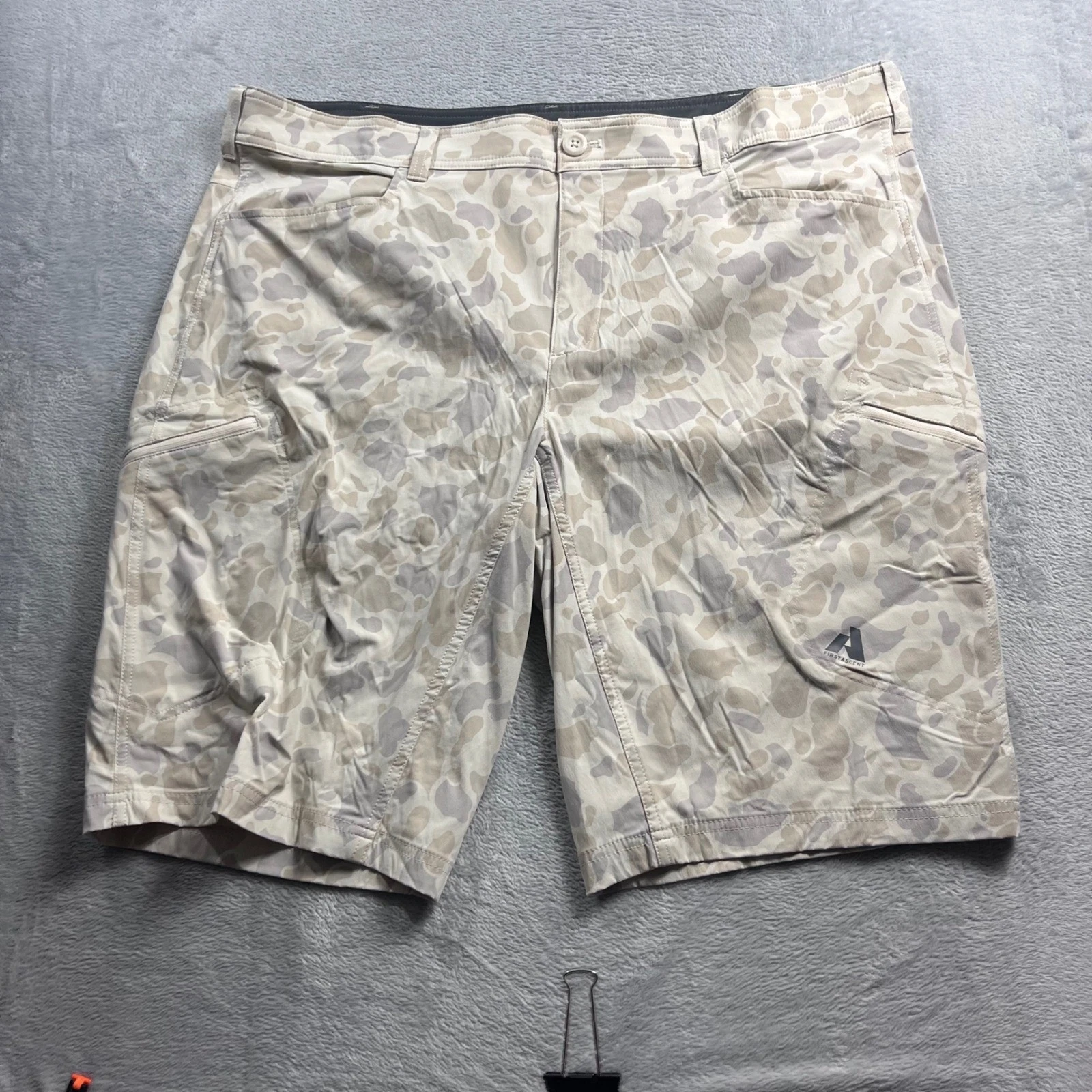 Eddie Bauer First Ascent Mens 44 Guide Shorts Tan Grey Duck Camo Hiking Cargo