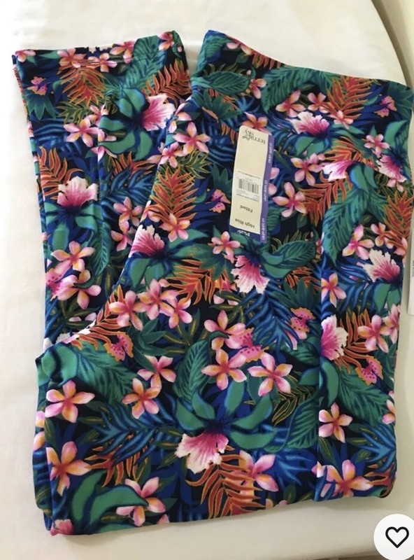 Terra & Sky Women Plus Pink Floral Capri Leggings Super soft Size 5X (32W-34W)