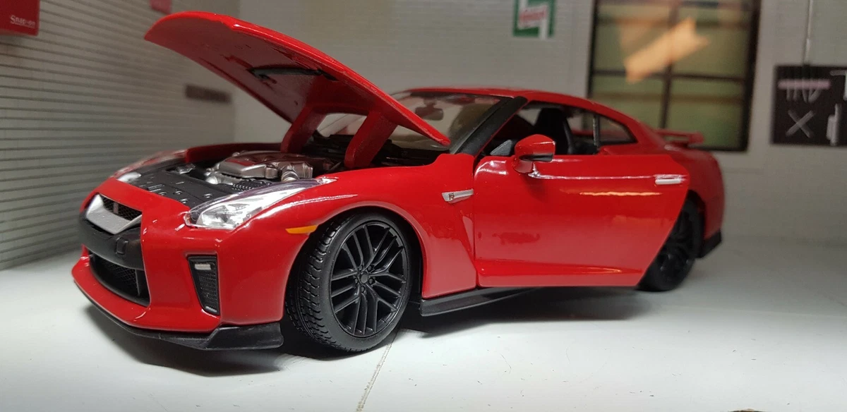 Nissan GT R R35 3.8 V6 Red 2017 Detailed Burago Diecast 1 24 Scale