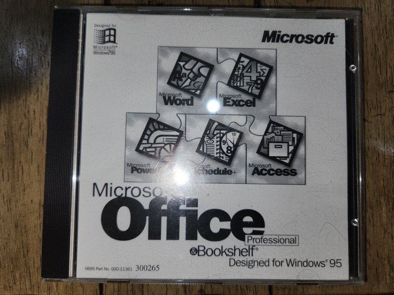 Microsoft Office Professional & Bookshelf Designed for Windows 95  w/COA