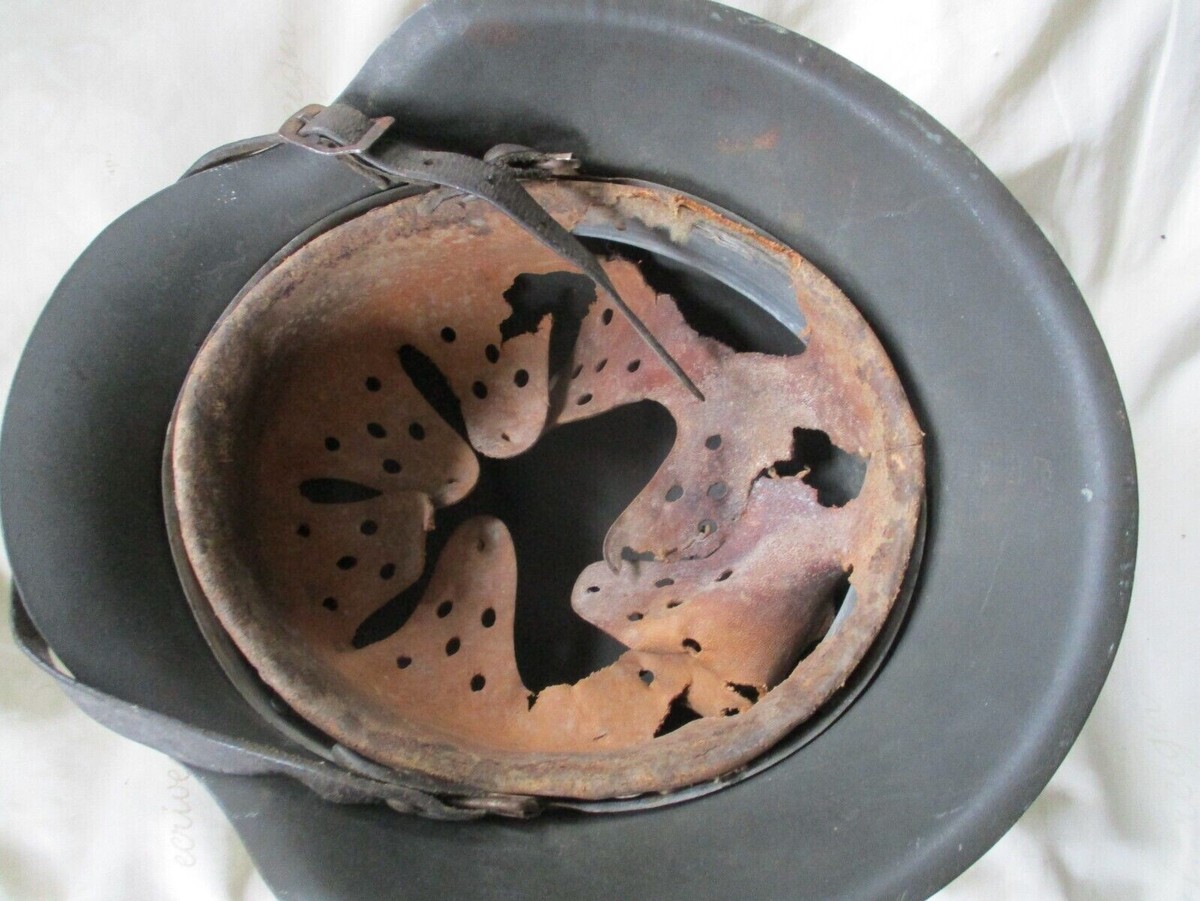 ORIGINAL genuine WW2 GERMAN WH ARMY m42 HELMET HKP62 4257 = 1944