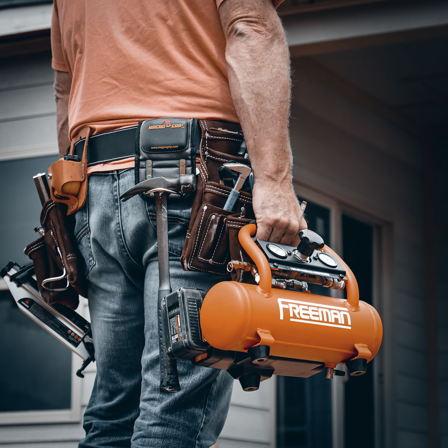 Freeman Cordless Compressor Kit with Finish Nailer/Stapler &ndash; 700 Shots/Charge