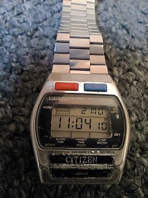 Vintage CITIZEN Seven CR-1034 - Rare Digital Early LCD Wrist Watch.