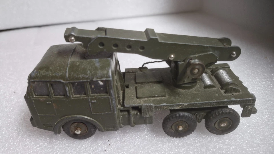 Dinky Toys - Berliet tous terrains, depanneuse, Original, incomplet - Photo 2/4