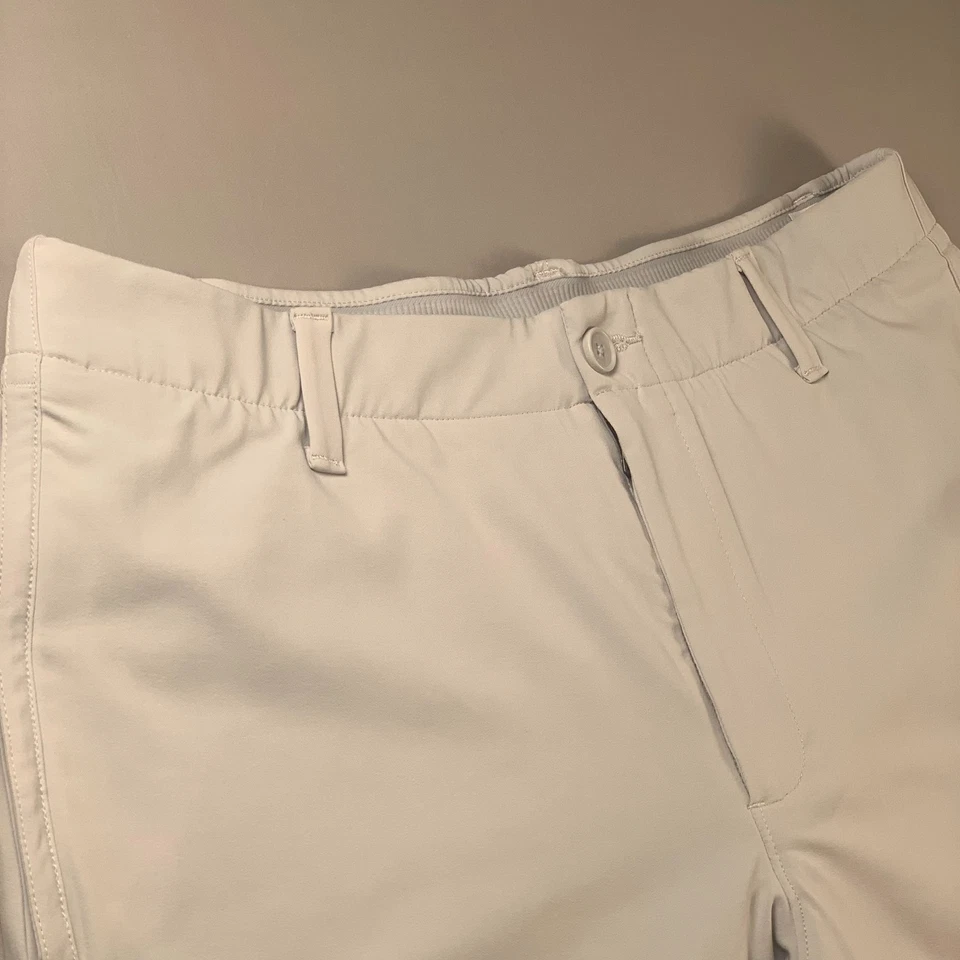 Pantalones de golf Under Armour para hombre 35*x32 cónicos plateados rendimiento 4 vías elásticos Foto 4 de 4