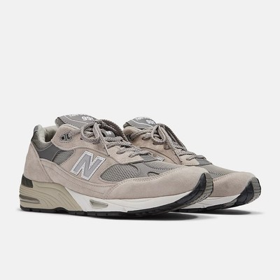 Size 8.5 - New Balance Men display picture 1