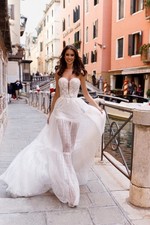 Oksana Mukha Sandra Ivory Wedding Dress, Size 8, A-line Lace With Embroidery