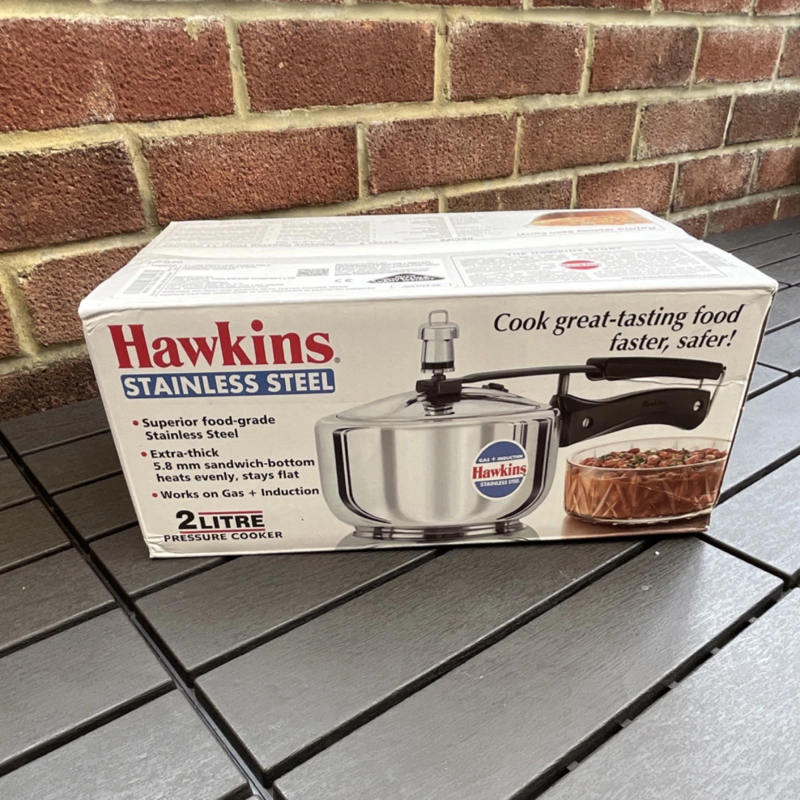 Hawkins Stainless Steel 2 Litre Pressure Cooker Induction Suitable HSS20