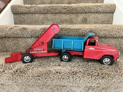 Tonka Dump Truck With Sand Loader