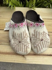 Abercrombie And Fitch  Knitted Clogs  Size 7 NWT