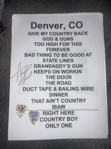 Aaron Lewis Signed Set list And Guitar Pic