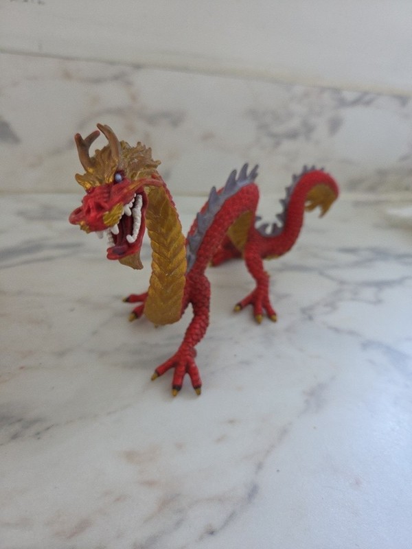 Safari LTD Horned Imperial Chinese Red Dragon Figure toy 