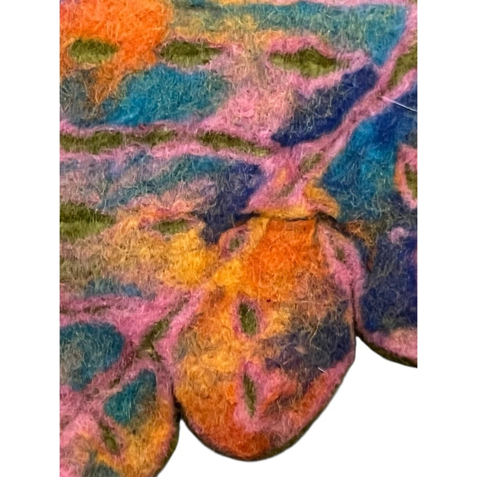 Bolsa de mão verde feltrada lã fervida floral bolsa de mão feita no Nepal 8” - Imagem 2 de 4