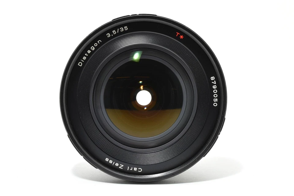 Rare!! [MINT w/Hood] Contax Carl Zeiss Distagon T* 35mm f/3.5 Lens for 645 JAPAN - Image 3 of 4