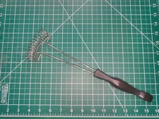 Cutco 1714. Whisk Dark Brown. FRESHLY SERVICE...
