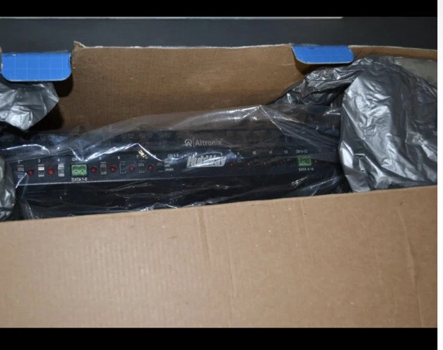 Altronix HubWayEXP UTP Power Injector Hub - 16 Channel Open Box New MSRP $549.99 - Image 2 of 4