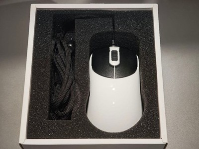 Vaxee ZYGEN NP-01G Glossy Gaming Mouse White Wired Used Tested