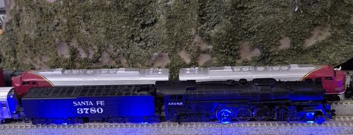Locomotora de vapor Bachmann Trains Santa Fe Northern escala N 4-8-4 y 52' - Imagen 3 de 9