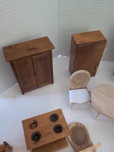 Konvolut Puppenmöbel aus Holz - Bild 6 von 13