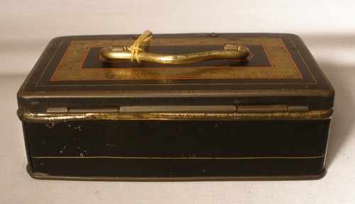 Brook's Spool Scatola Forte Litografata in Latta di Cotone - Foto 2 di 20