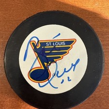 Brett Hull Autographed Vintage St. Louis Blues Game Puck