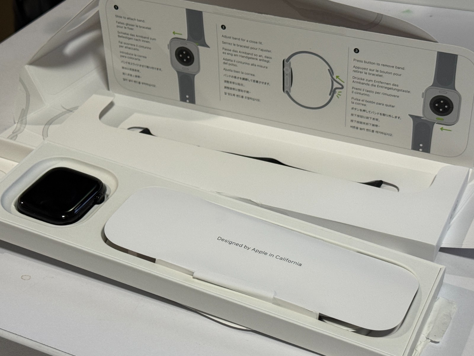 NEW APPLE WATCH Series 11 42mm Jet Black Aluminum S/M MEQT4LW/A OPEN BOX