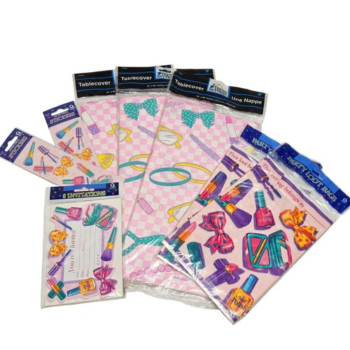 Trend Setters Makeup Party Supplies Set Kids Pink 90s Spa Theme Tablecovers Bags