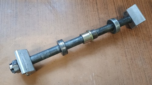 Hinterachse Steckachse vom Hinterrad Achse Eje Axis Yamaha FZR 1000 EXUP