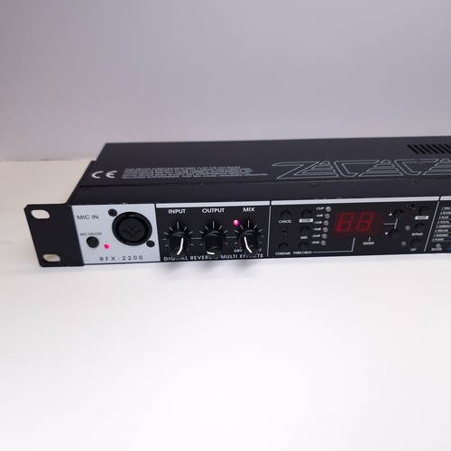 Zoom RFX 2200 Digital Reverb & Multi-effects unit (rack mountable) - Picture 6 of 11