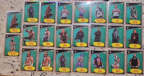 2025 Topps Chrome WWE- Choose Your Title Town, 1985, Allen & Ginter, Sepia! - Picture 2 of 7