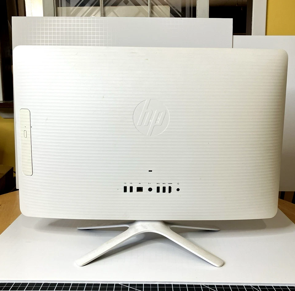 HP 24-g018 All-in-One PC 24" 8GB RAM AMD A8-7410 Integrated GPU 2018 - Image 2 of 4