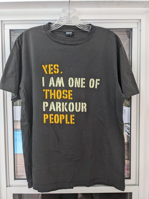 Parkour People T-shirt tee-shirt Size Large Idakoos