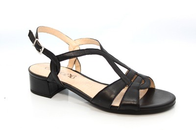 low heel leather sandals