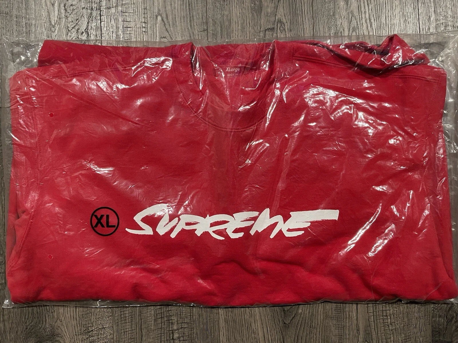 Supreme Futura Logo Col Rond Rouge 2020 US Homme Taille XL Neuf ✅