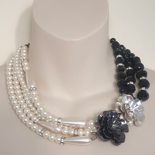 MIMCO STATEMENT CHOKER NECKLACE Silver Flowers CRYSTALS Faux Pearls MARILYN