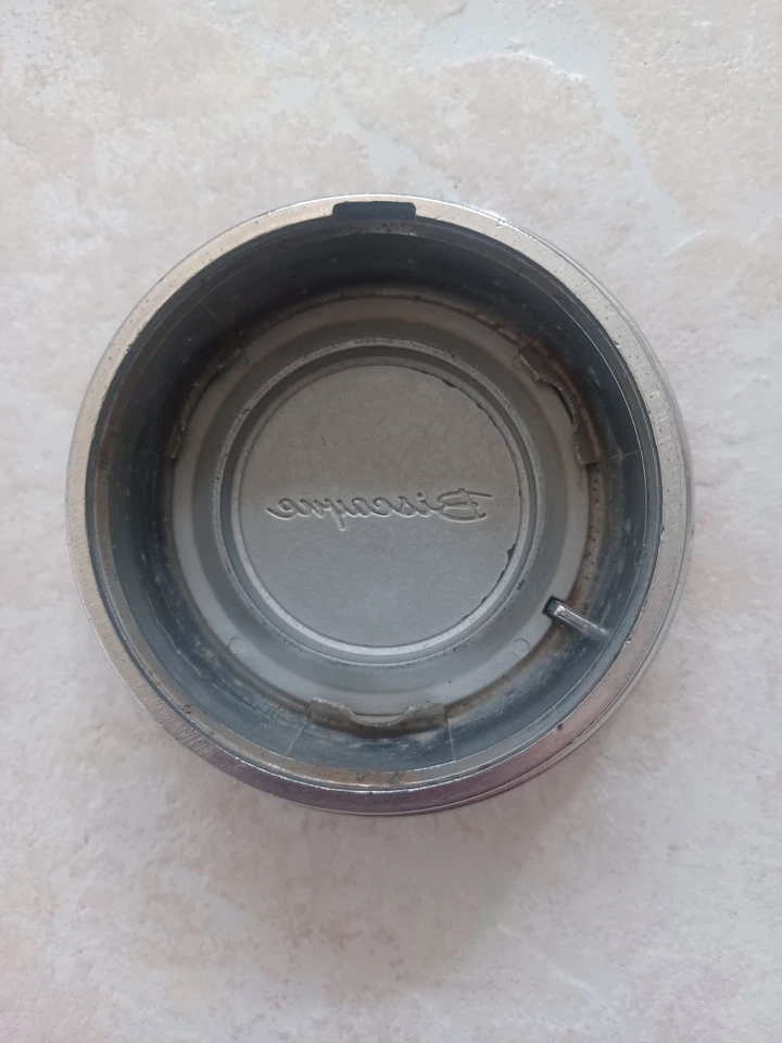 Chevrolet Biscayne 1967 volante bocina botón OEM Foto 2 de 3