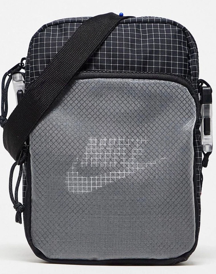 Nike side pouch sale