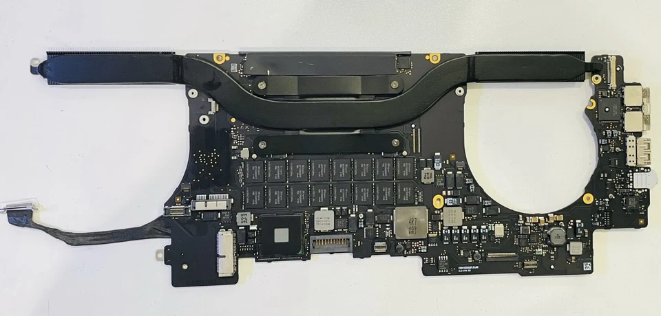 Apple MacBook Pro 15" Retina A1398 Late 2013 Logic Board Core i7 8GB - Image 2 of 4