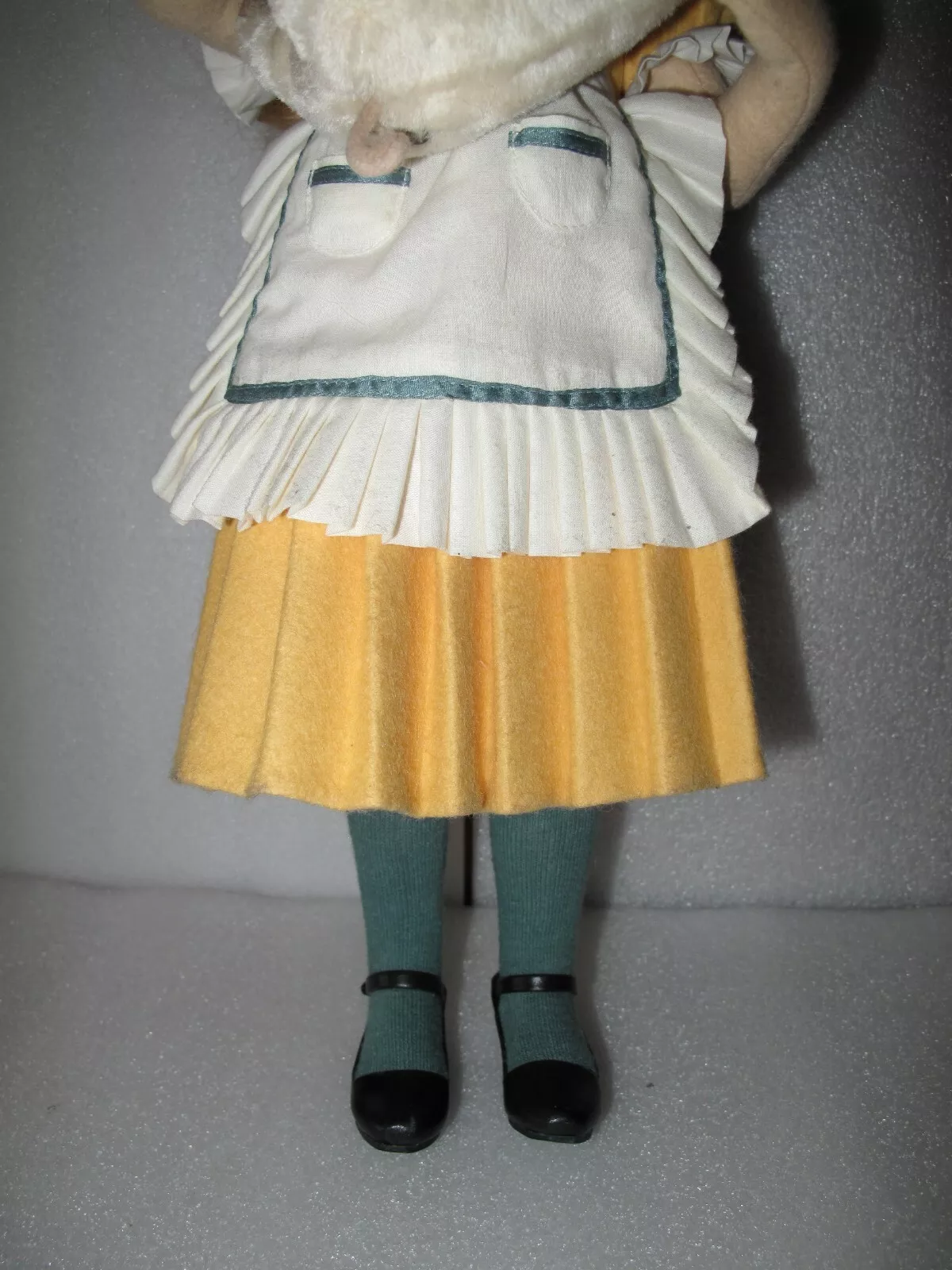 R John Wright Doll The Nursery Alice L.E 28 /250 VERY RARE R John Wright Doll The Nursery Alice L.E 28 /250 VERY RARE