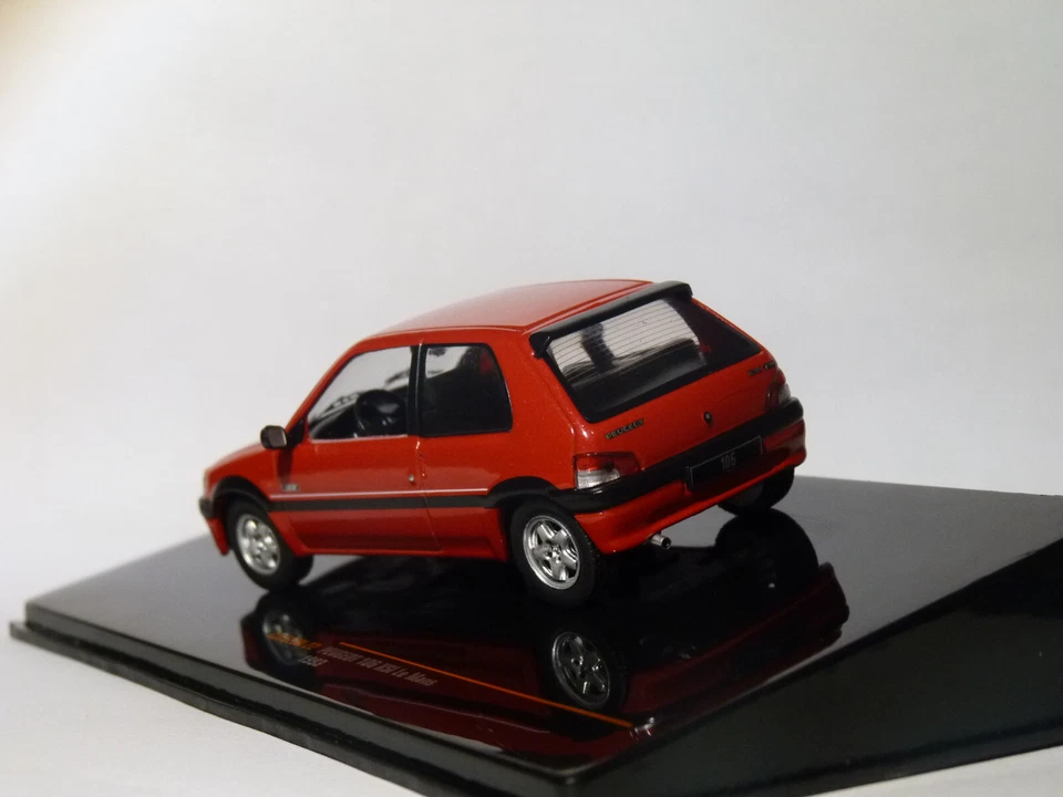 RARO 1993 1/43 Peugeot 106 XSi Le Mans Phase 1 IXO CLC523N.22 - Imagem 3 de 4
